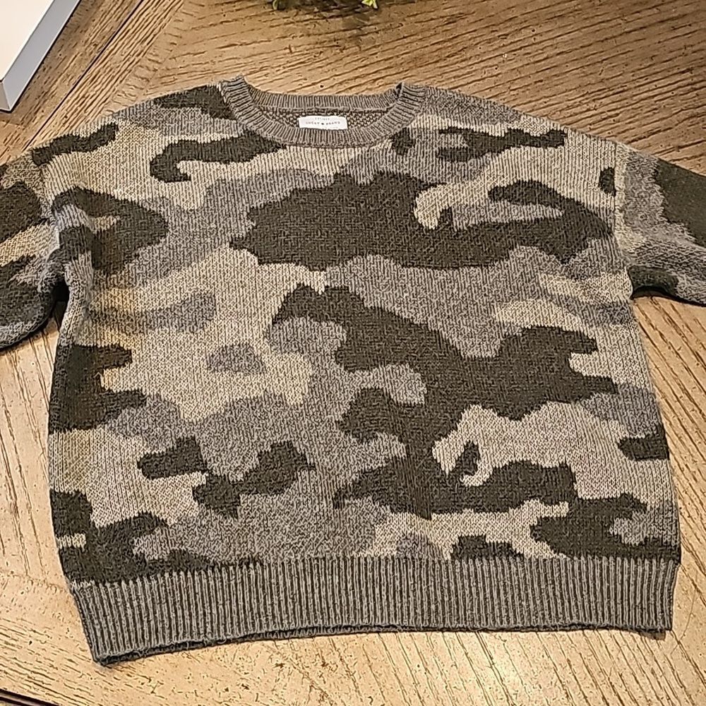 Camo crew neck sweater size S Lucky Brand